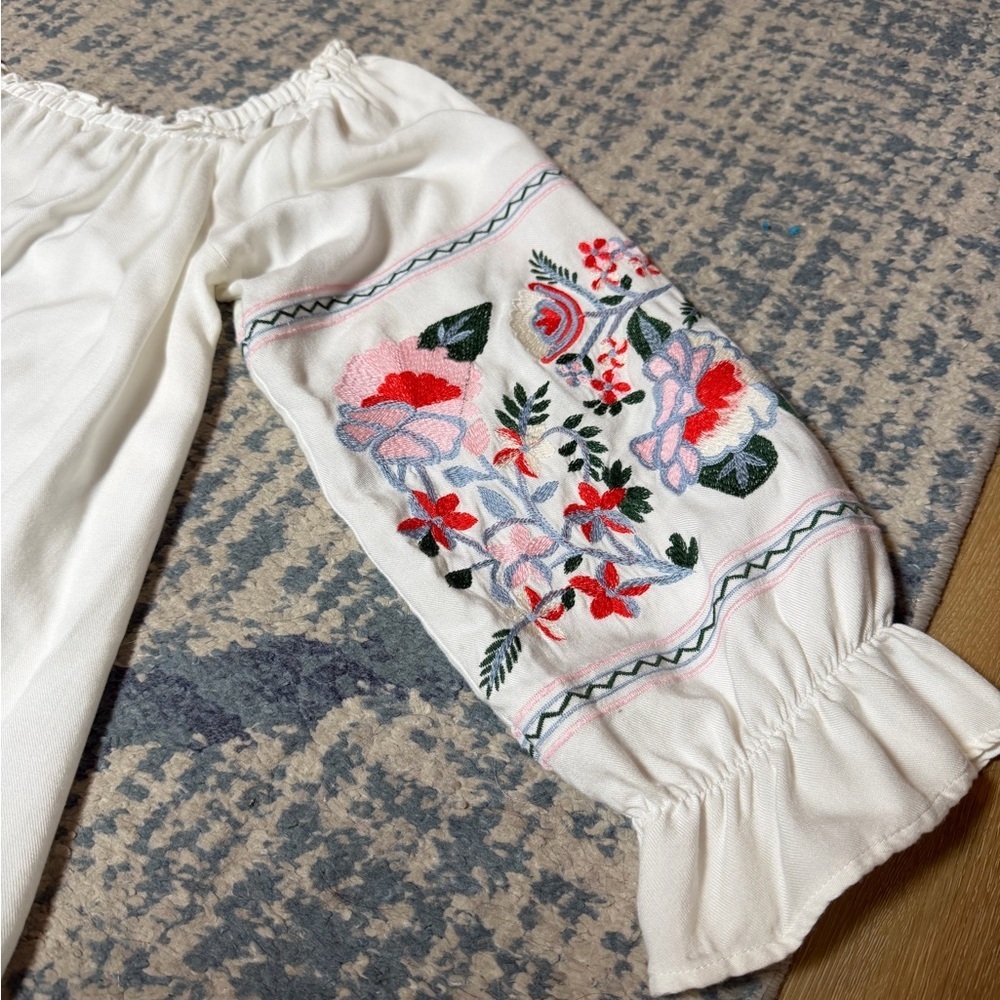 Sugar Lips Off-Shoulder Embroidered Boho Peasant Top Size Large - Picture 6 of 11